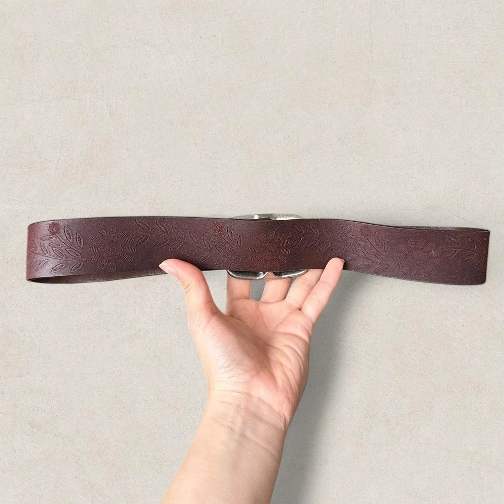 Aeropostale Womens XS Dark Brown Genuine Leather Embossed Floral Western Belt